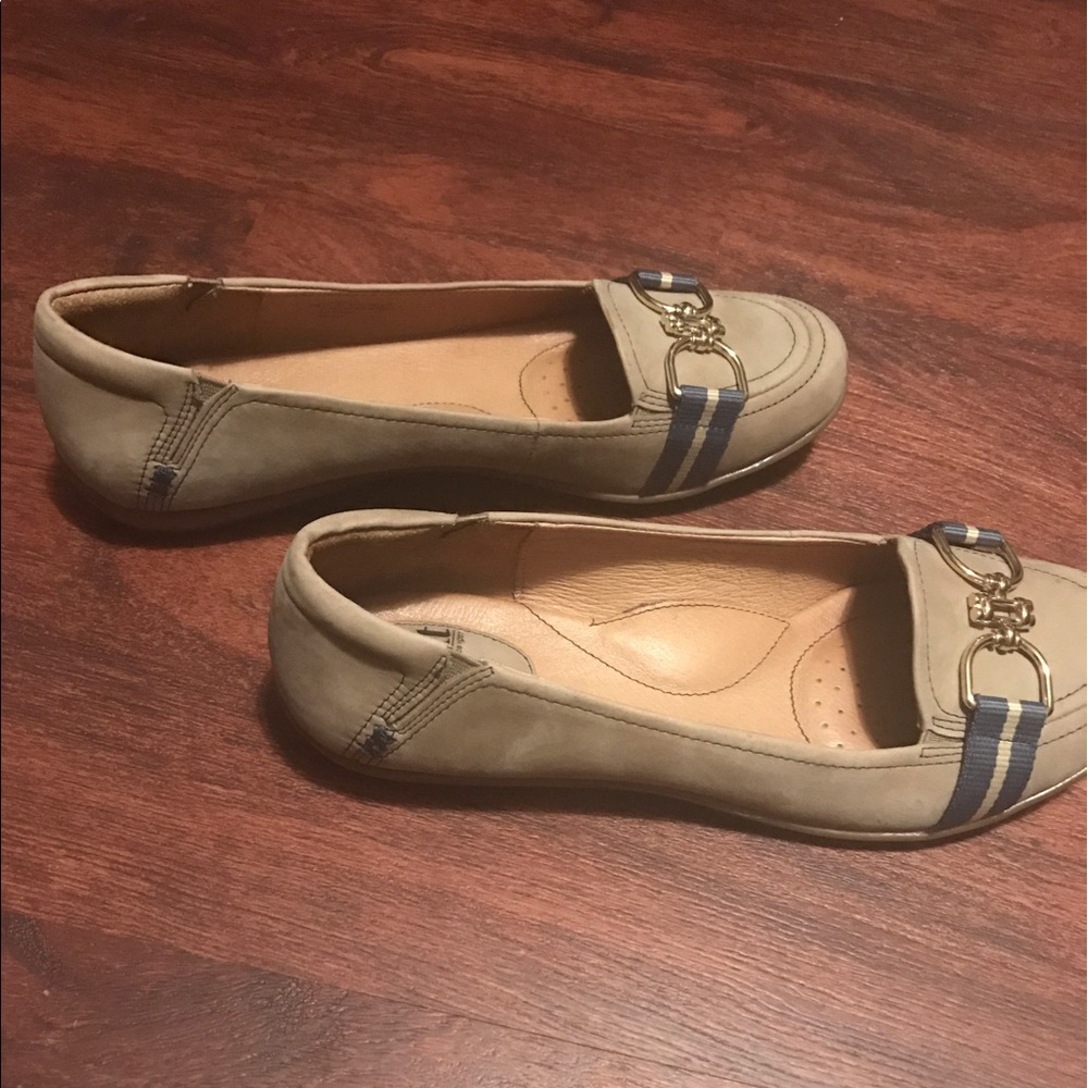Sofft tan suede loafers